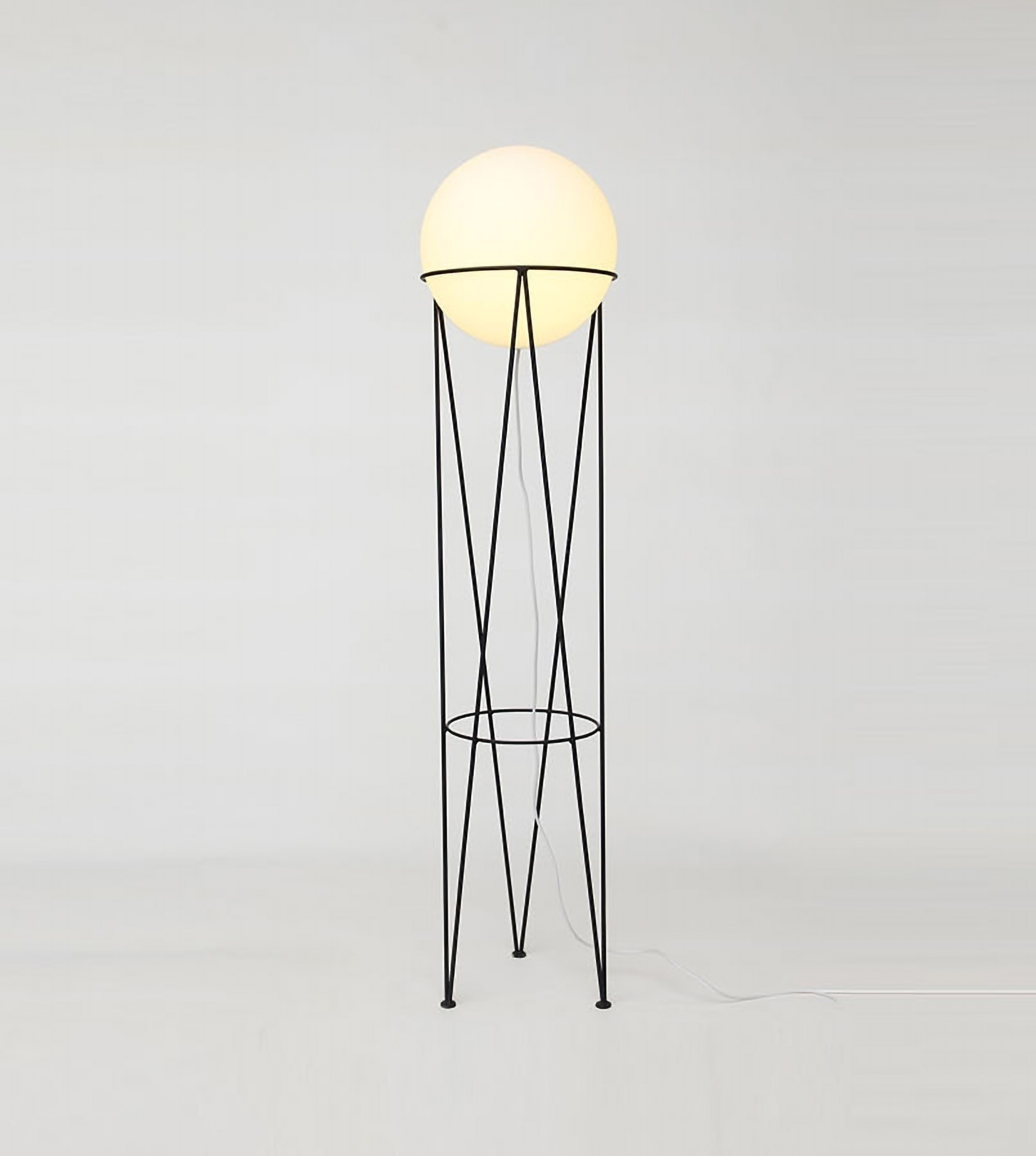 Lampadaire Structure and Globe