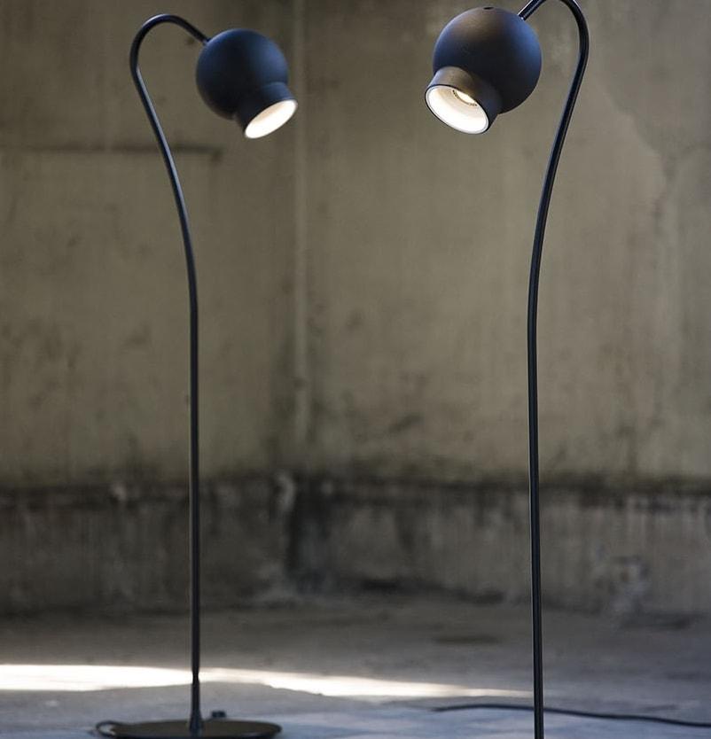 Lampadaire avec variateur Ogle - Noir - Ateljé Lyktan