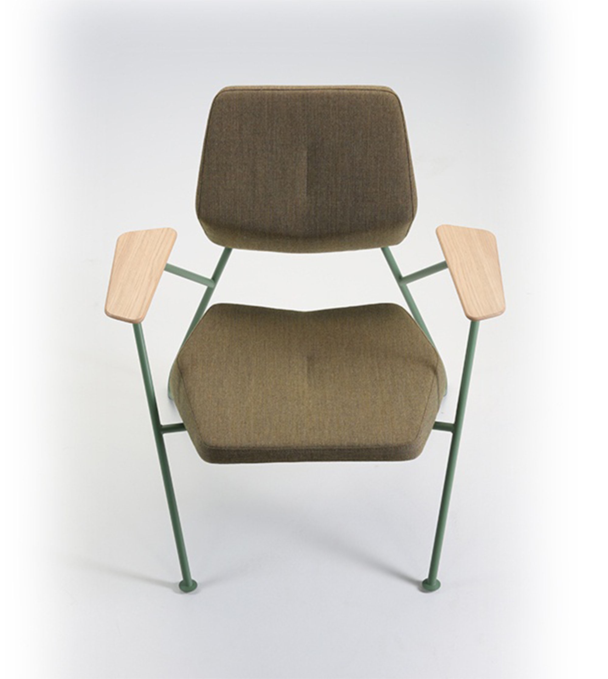 Fauteuil Polygon - accoudoirs noyer américain