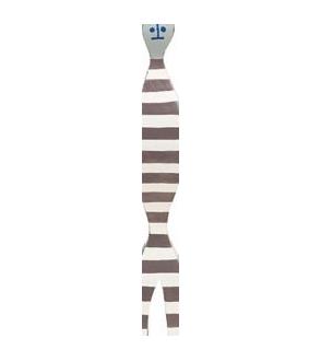 Poupée en bois / Wooden Doll No. 16