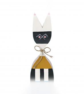 Poupée en bois / Wooden Doll No. 9